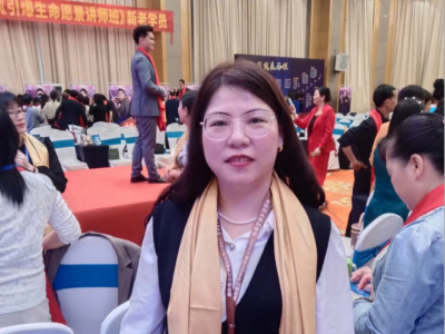 人物专访丨智慧家科教助教吕龙凤： 人生像一首浪漫的诗，歌颂美丽芳华